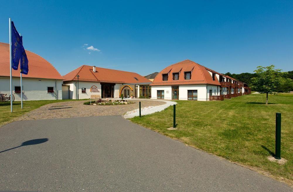 Gaestehaus Kloster Nimbschen Грима Екстериор снимка
