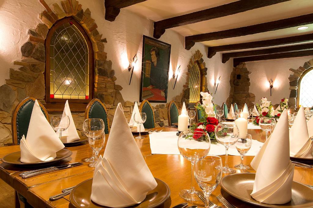 Gaestehaus Kloster Nimbschen Грима Екстериор снимка